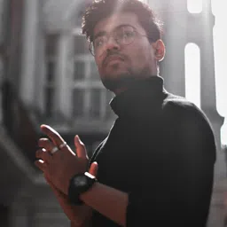 Hypernation Men Black Solid Turtle Neck T-shirt image 2