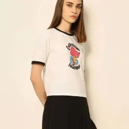 Only White Cotton Regular Fit Printed T-Shirt image 3