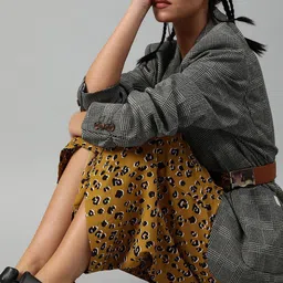 Sera Women Floral Printed Flared High-Rise Culottes Trousers image 5