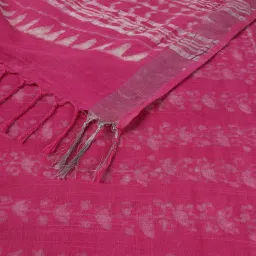 Taneira Pink Printed Saree With Blouse image 4