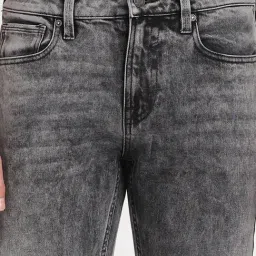 Guess Grey Regular Fit Solid Jeans image 5