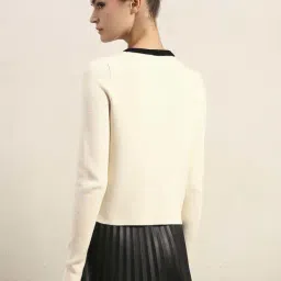 Vero Moda Off White Regular Fit Cardigan image 2