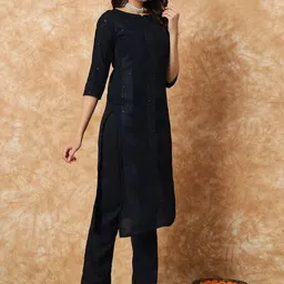 Fashionuma Striped Keyhole Neck Sequinned Straight Kurta With Trouser & Dupatta image 5