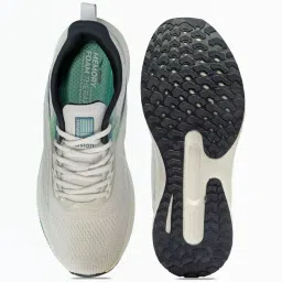 Asian Men's White Running Shoes image 4