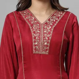 Salwat Red Embroidered Kurta With Pant & Dupatta image 4