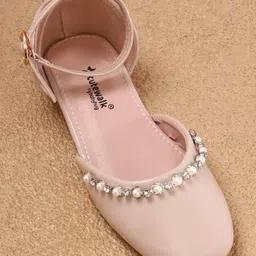 Cute Walk by Babyhug Bellies with Buckle Closure Floral Applique - Beige image 3