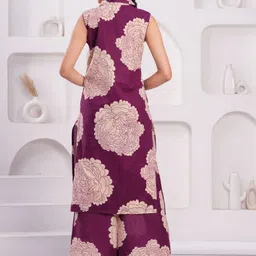 HIGHLIGHT FASHION EXPORT Floral Printed Lapel Collar Pure Cotton Tunic With Palazzo image 2