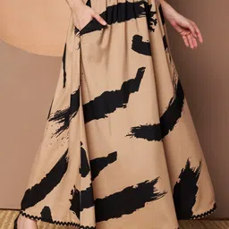 ZWERLON Women Printed Relaxed Flared Wrinkle Free Trousers image 5