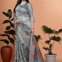 Vmdesigns Floral Silk Blend Designer Saree-picture-24
