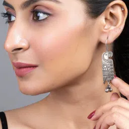 Look and Adorn Contemporary Drop Earrings image 3