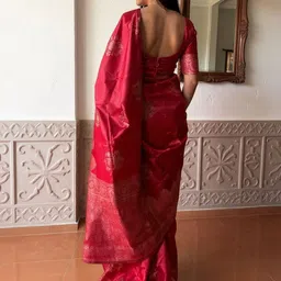 ZIKARAA Woven Design Zari Handloom Saree image 3