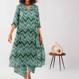 KERI PERRY Women Printed Regular Kurta with Palazzos-picture-28