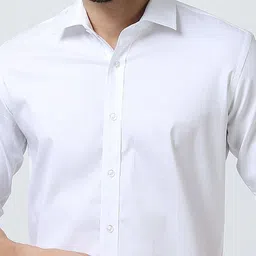 VFG Men Solid Spread Collar Cotton Formal Shirt image 3