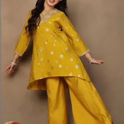 FASHION DREAM Girls Ethnic Motifs Embroidered Regular Thread Work Kurta with Palazzos-picture-30