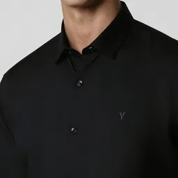van heusen V Dot Men Black Solid Slim Fit Formal Shirt image 2