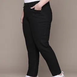 The Roadster Lifestyle Co. Women Plus Size Mom Fit Stretchable Jeans image 5