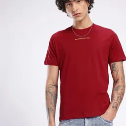 glitchez Typography Printed T-shirt image 2