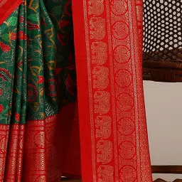 Saree Mall Green Printed Sarees With Unstitched Blouse image 5