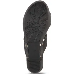 Mochi Women's Black Toe Ring Wedges image 5