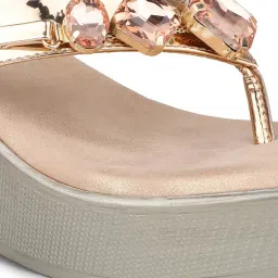 Inc.5 Women's Rose Gold Thong Wedges image 5