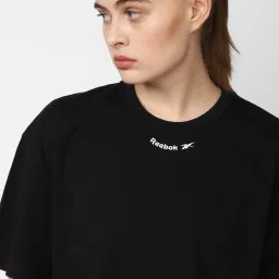 Reebok Black Cotton Logo Print T-Shirt image 5