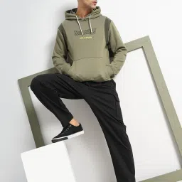 celio celio* Dark Khaki Regular Fit Dragon Ball Z Print Cotton Hooded Sweatshirt image 5