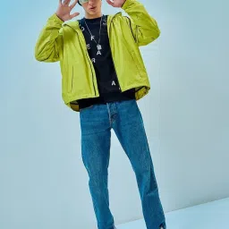 Bewakoof Green Relaxed Fit Solid Oversized Windcheater Jacket image 5