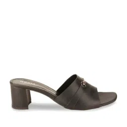 Rocia by Regal Women's Jet Black Casual Sandals-image-32