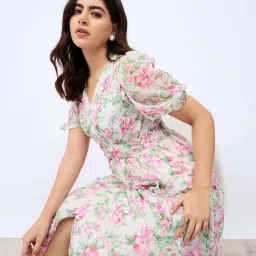 Styli Off-White Printed Maxi Dress image 5