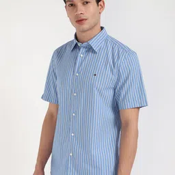 Tommy Hilfiger Men Spread Collar Vertical Striped Cotton Casual Shirt image 2
