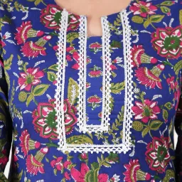 Aramya Blue Cotton Floral Three-Quarter Sleeves Kurta image 5