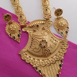 OM KRISHIV COLLECTION Gold-Plated Textured Jewellery Set image 2