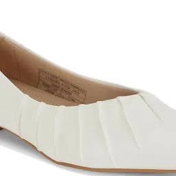 Van Heusen Women's White Casual Pumps image 5