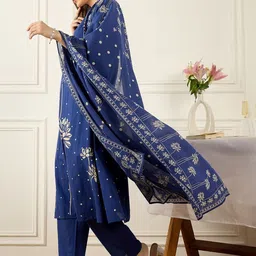 Indo Era Women Floral Printed Regular Thread Work Pure Cotton Kurta with Trousers & With Dupatta image 5