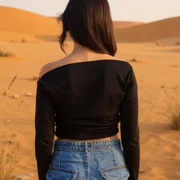 Istyle Can Off-Shoulder Crepe Bardot Crop Top image 3