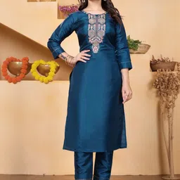 AVNISA ENTERPRISE Floral Yoke Design Thread Work Straight Kurta With Trousers-picture-17