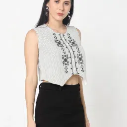 R&B White Cotton Crop Top image 5