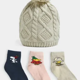 MiArcus Baby New Born Essentials Gift Set Hamper Including Cap & Socks-picture-26