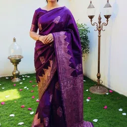 ZIKARAA Ethnic Motifs Zari Handloom Saree image 3