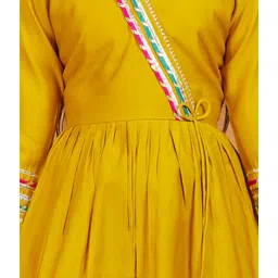 Aarika Kids Yellow Solid Kurta with Salwar image 5