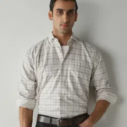 Reid & Taylor White & Brown Cotton Regular Fit Checks Shirt image 4