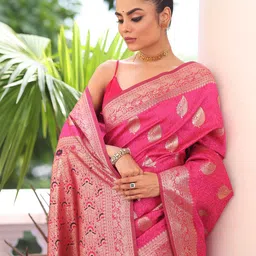 Mitera Ethnic Motifs Woven Design Zari Kanjeevaram Saree image 5