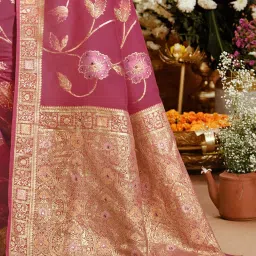Saree Mall Mauve Viscose Self Saree with Blouse Piece image 5
