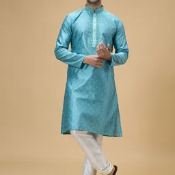 Arihant Rai Sinha Men Floral Embroidered Regular Kurta with Pyjamas image 5