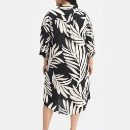 VIRGIO Black Relaxed Fit Printed Dress image 2