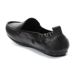 Zoom Shoes Women's Black Casual Loafers image 5