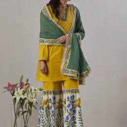 Grass & Sunshine Fun in the sun sharara set image 5