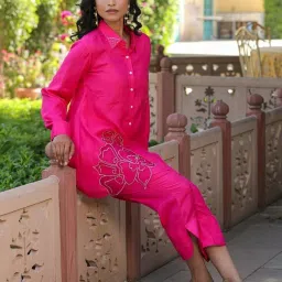 Scakhi Pink Muslin Silk Patch Work Shirt with Pant image 5