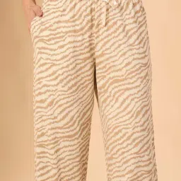 Sweet Dreams Brown Geometric Regular Fit T-Shirt & Pyjama Set image 4