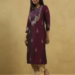 Rangriti Wine Printed Kurti image 4